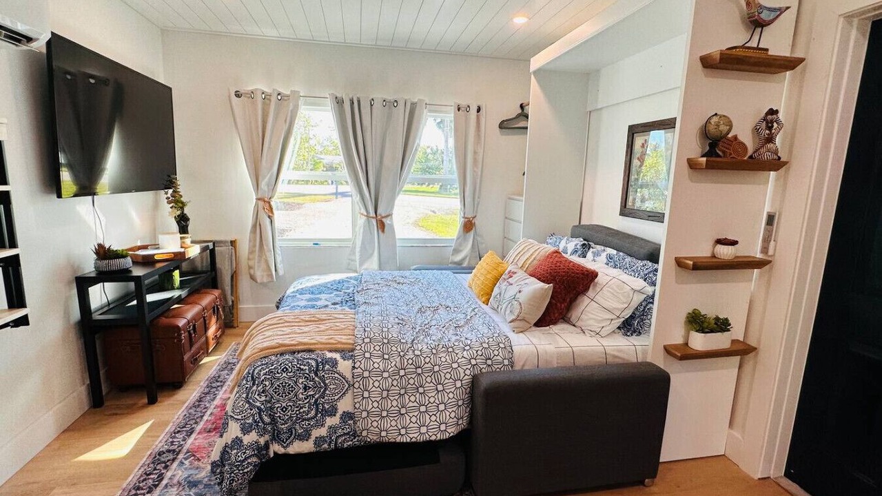 Photo of Bedroom in East Naples