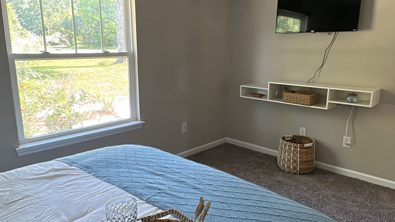 Photo of Bedroom in Newberry