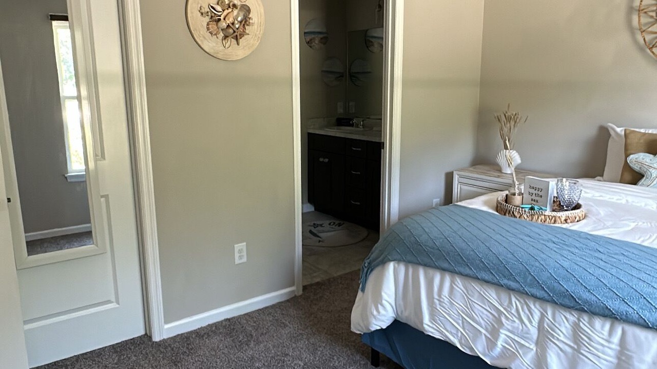 Photo of Bedroom in Newberry