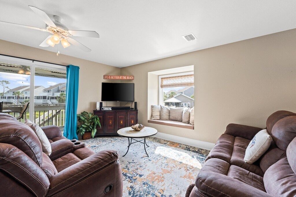 Photo of Livingroom in Port St. Joe