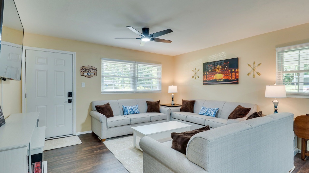 Photo of Livingroom in Tallahassee