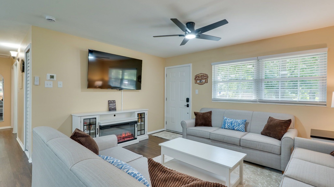 Photo of Livingroom in Tallahassee