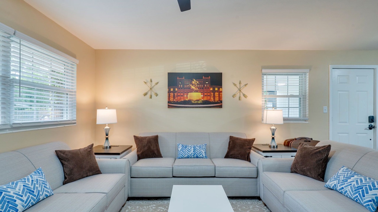 Photo of Livingroom in Tallahassee