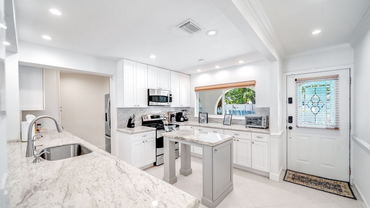 Photo of Kitchen in South New River Isles
