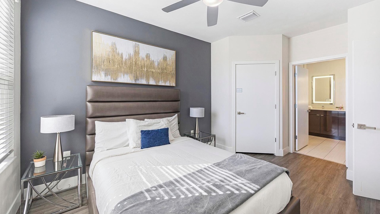 Photo of Bedroom in Port Tampa City