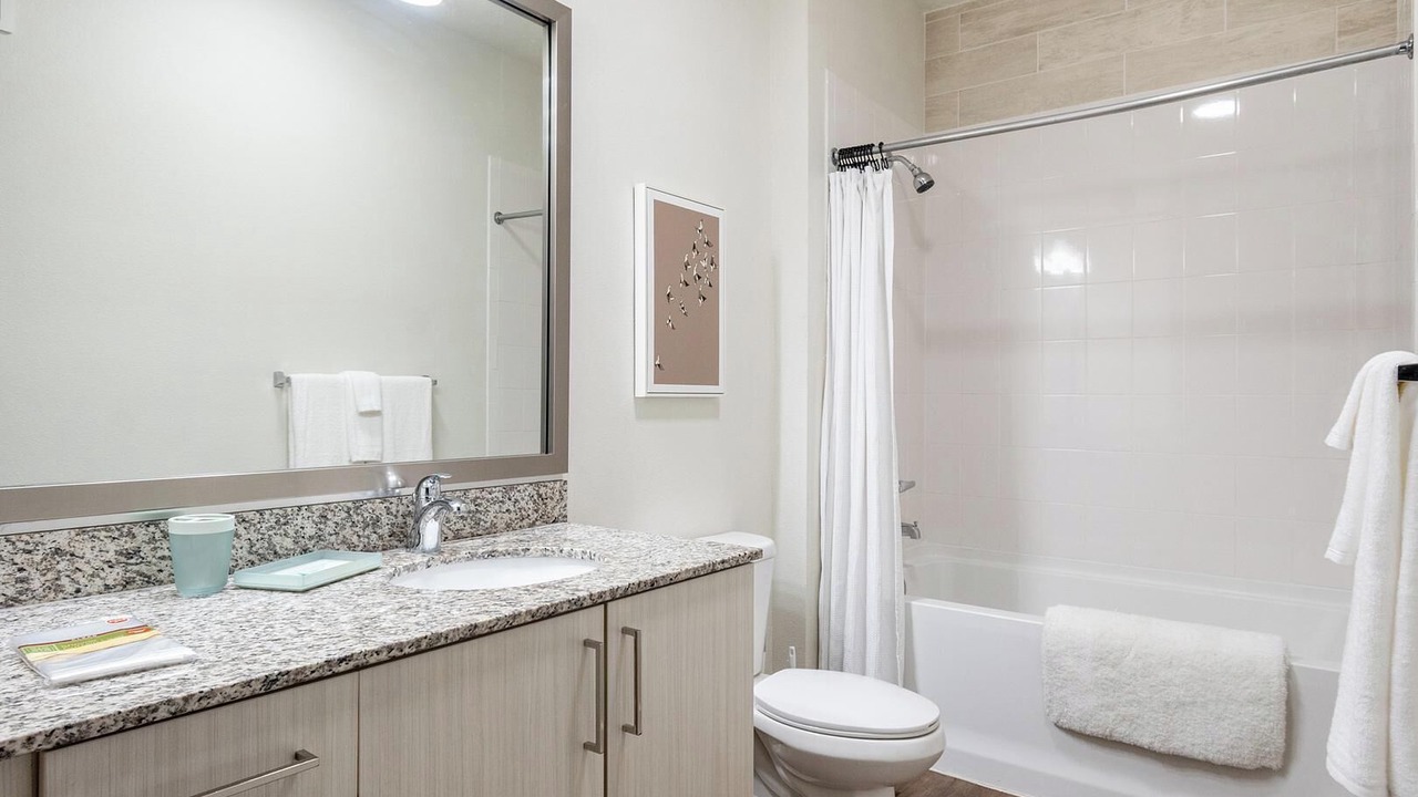 Photo of Bathroom in Tropic