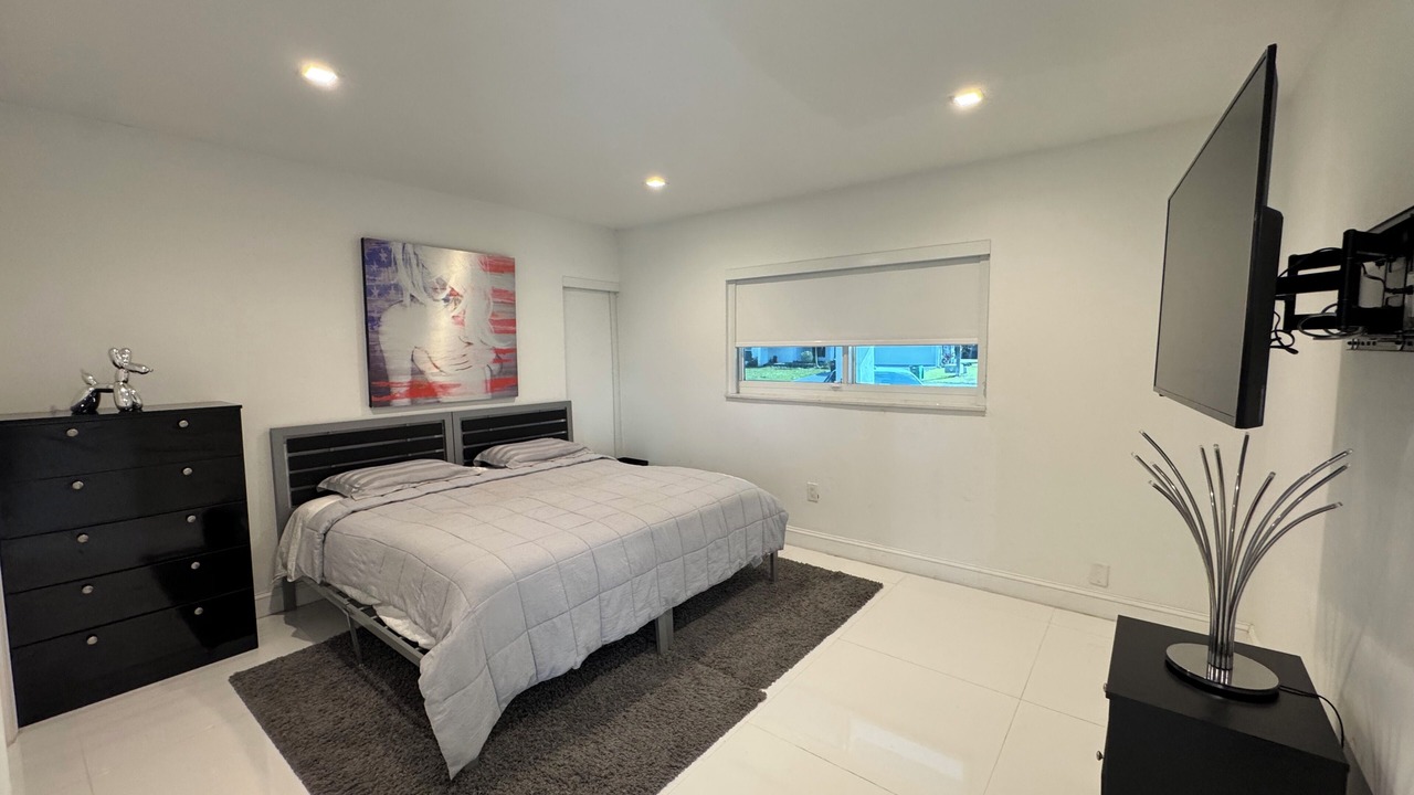 Photo of Bedroom in Tamarac