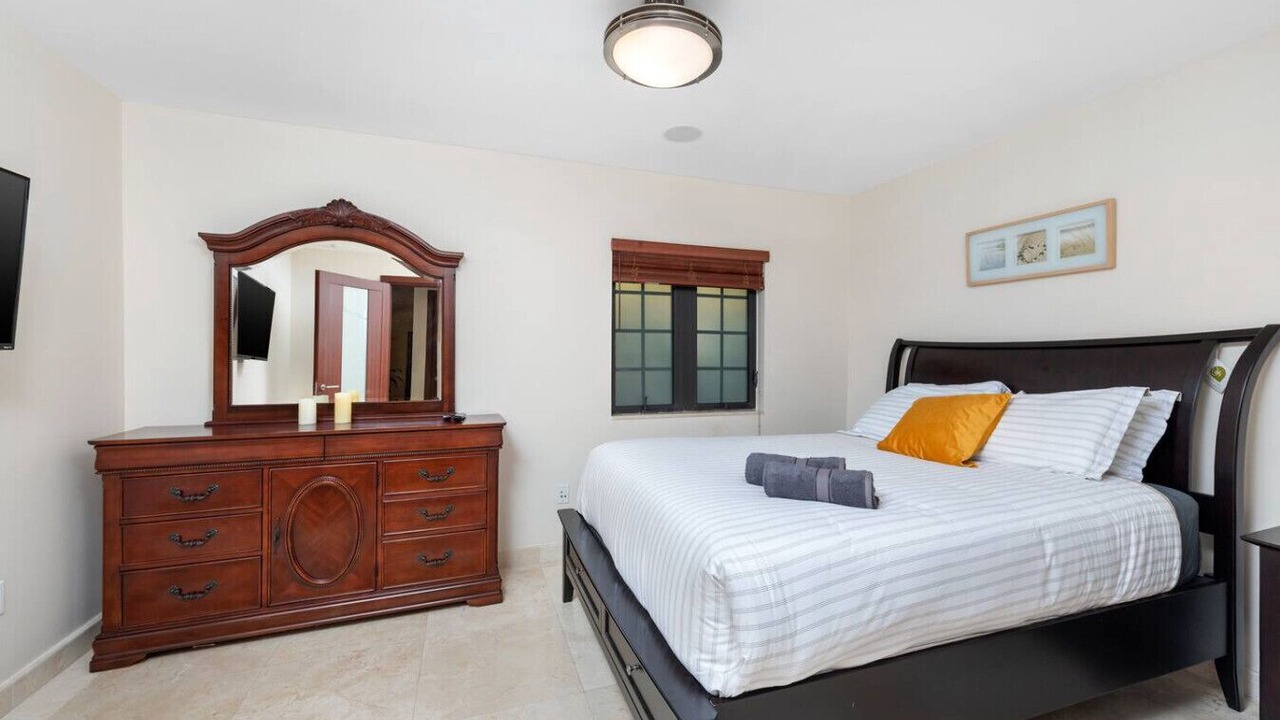 Photo of Bedroom in Venetian Islands