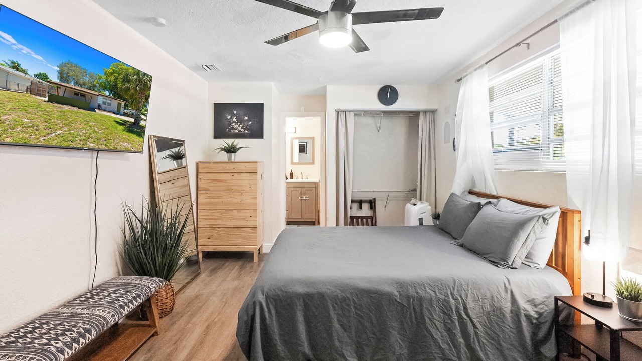 Photo of Bedroom in North Andrews Gardens
