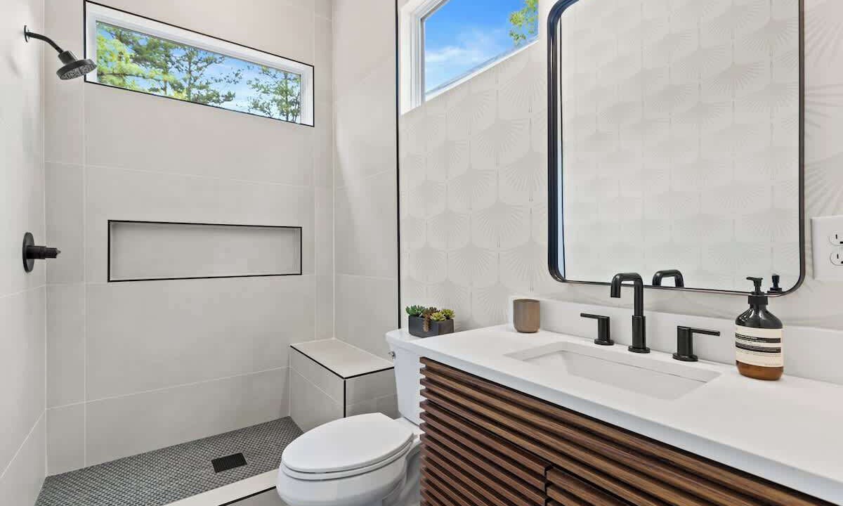 Photo of Bathroom in Young Harris
