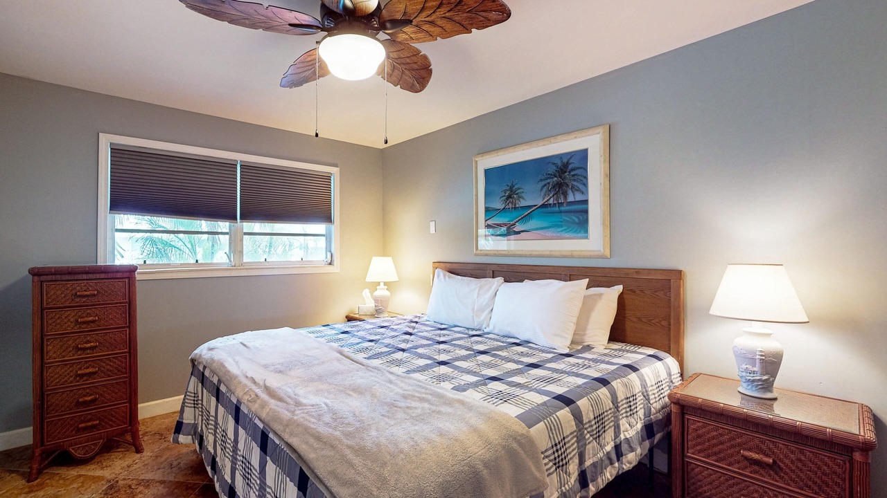 Photo of Bedroom in Mid Island