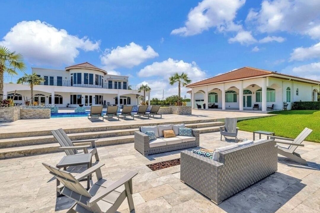 Photo of Patio Balcony in Southwest Ranches
