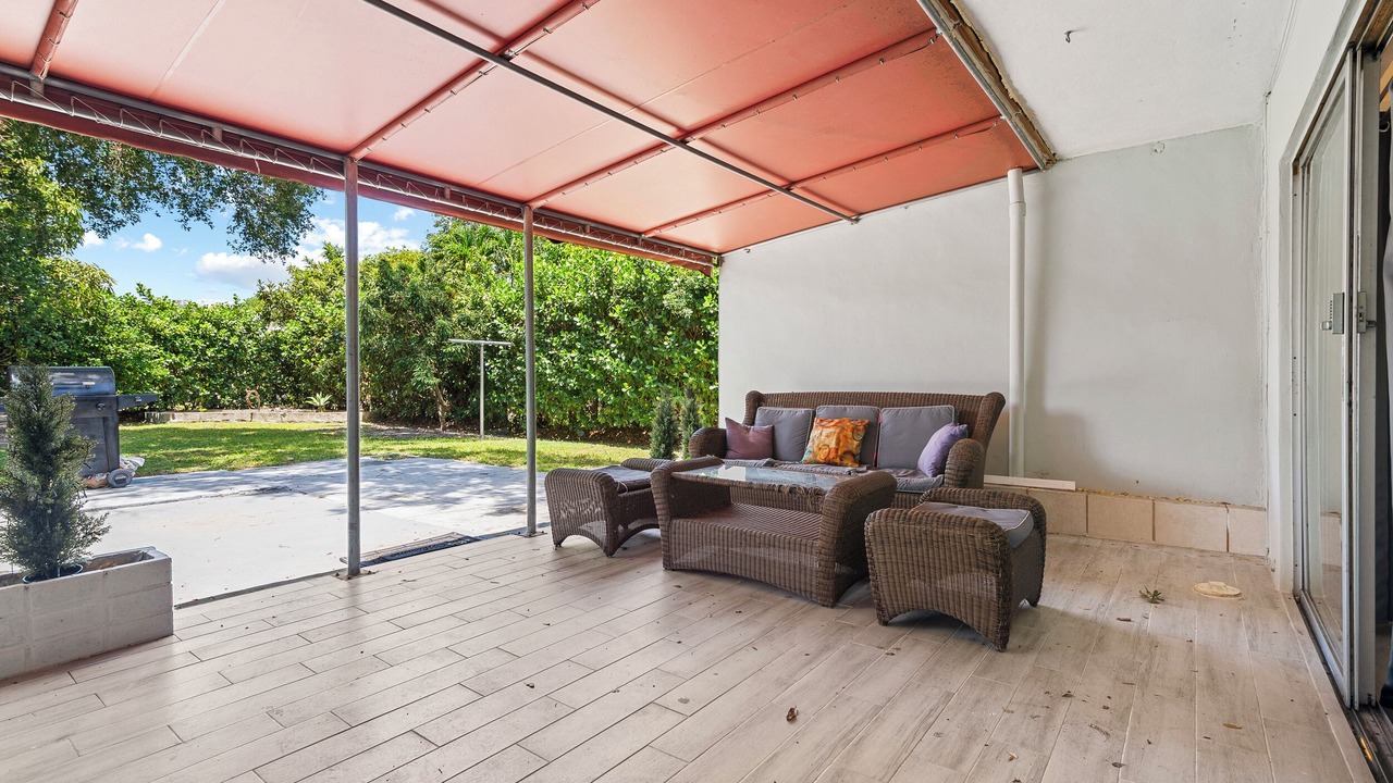 Photo of Patio Balcony in Coral Terrace