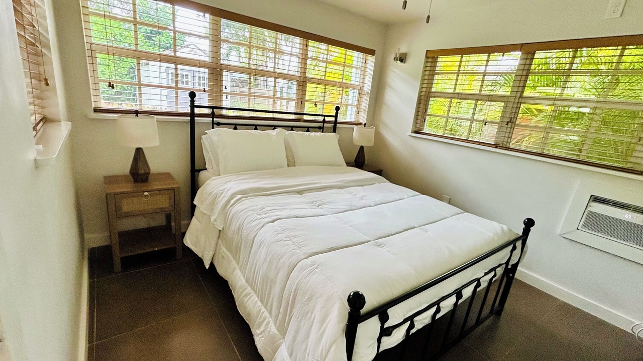 Photo of Bedroom in Midtown