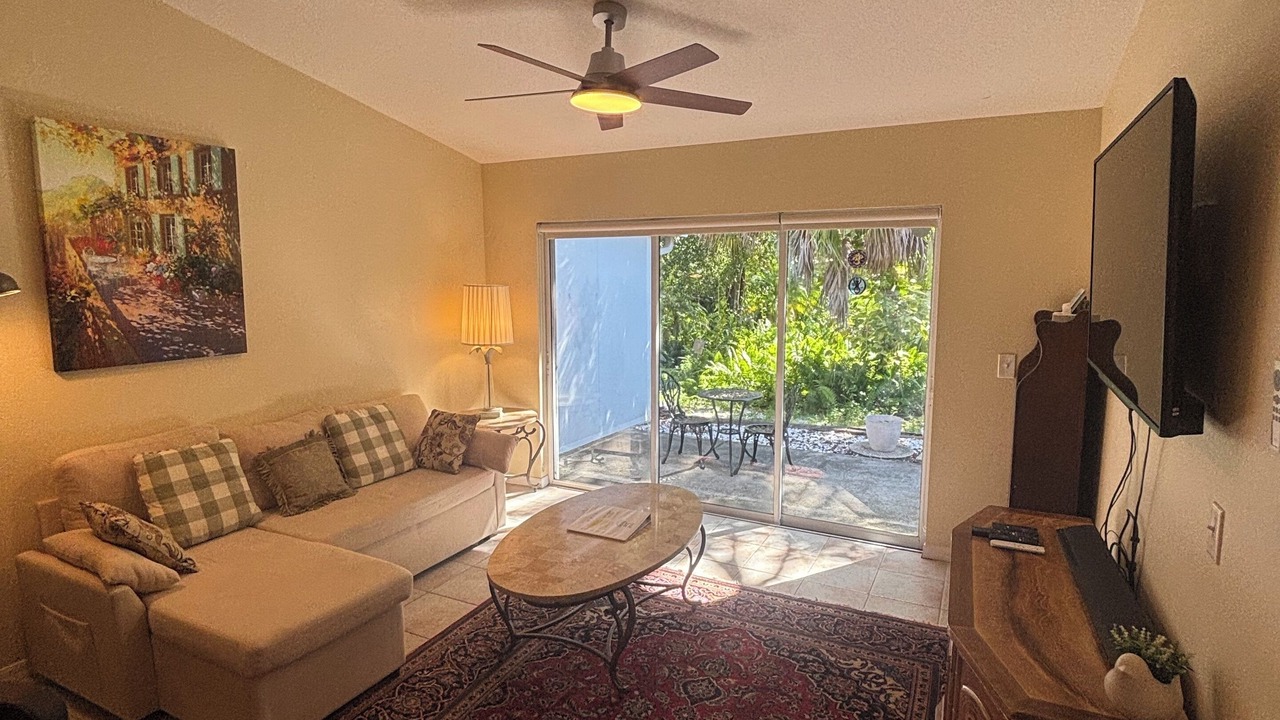 Photo of Livingroom in Park East