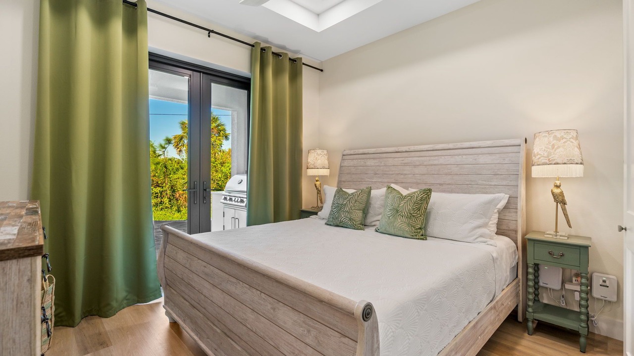 Photo of Bedroom in Gulf Cove