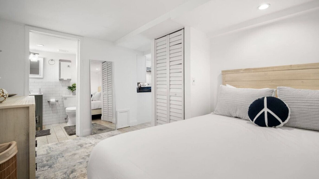 Photo of Bedroom in Historic Hyde Park North