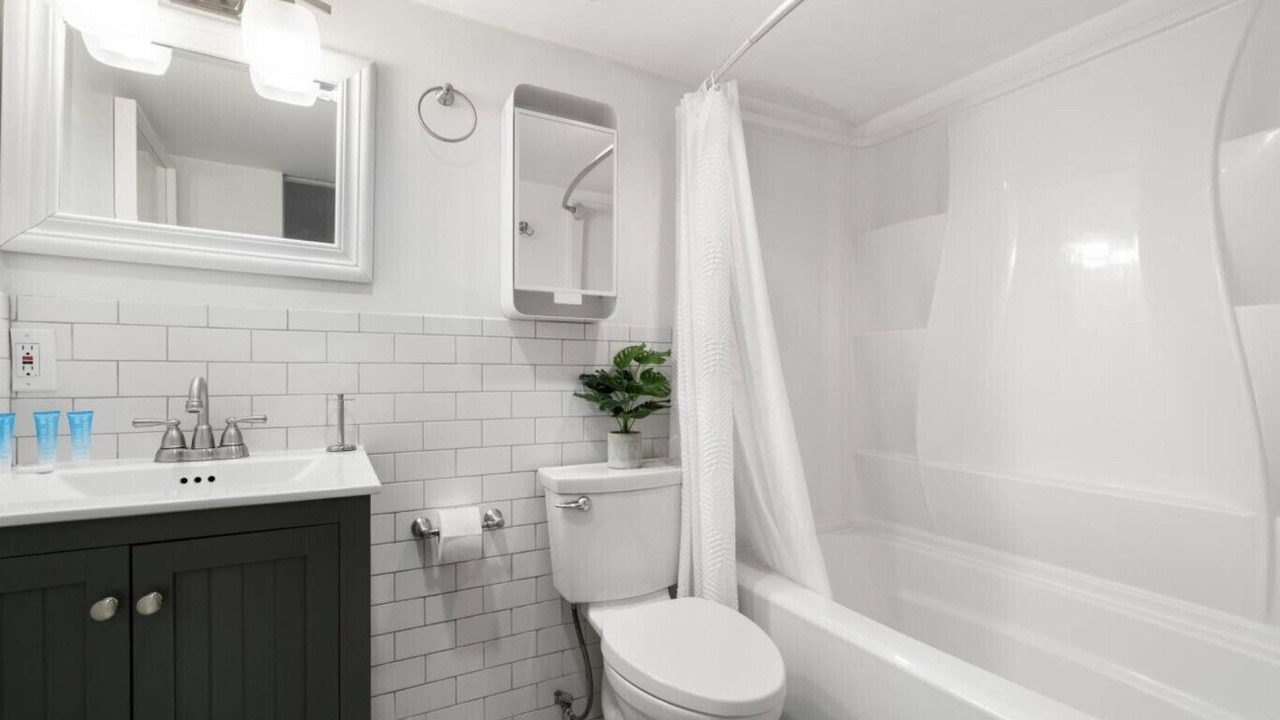 Photo of Bathroom in Historic Hyde Park North