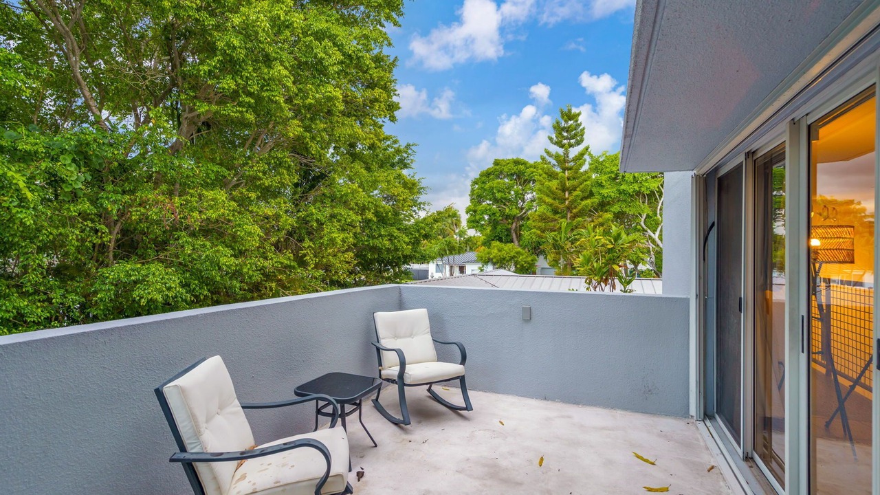 Photo of Patio Balcony in Coral Terrace