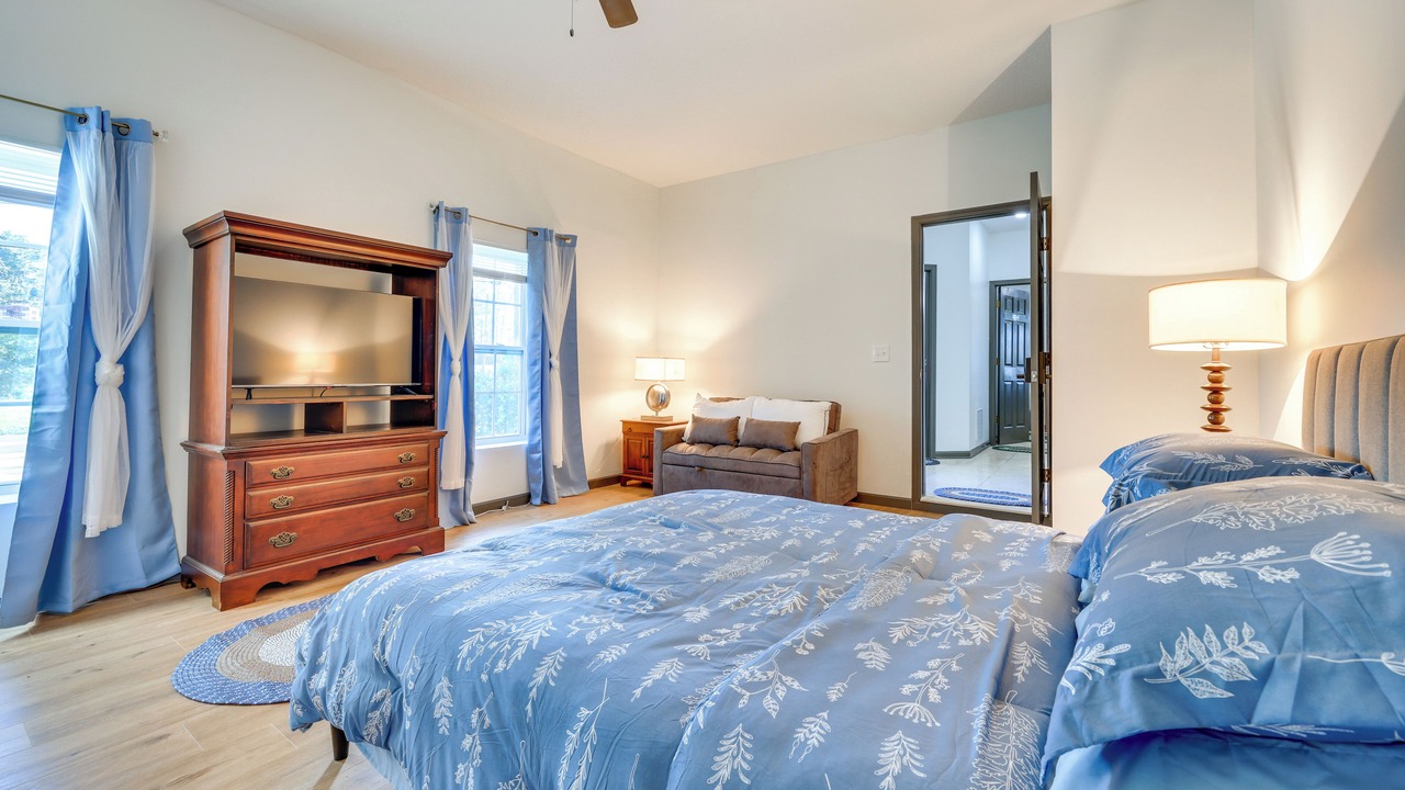 Photo of Bedroom in Riverview