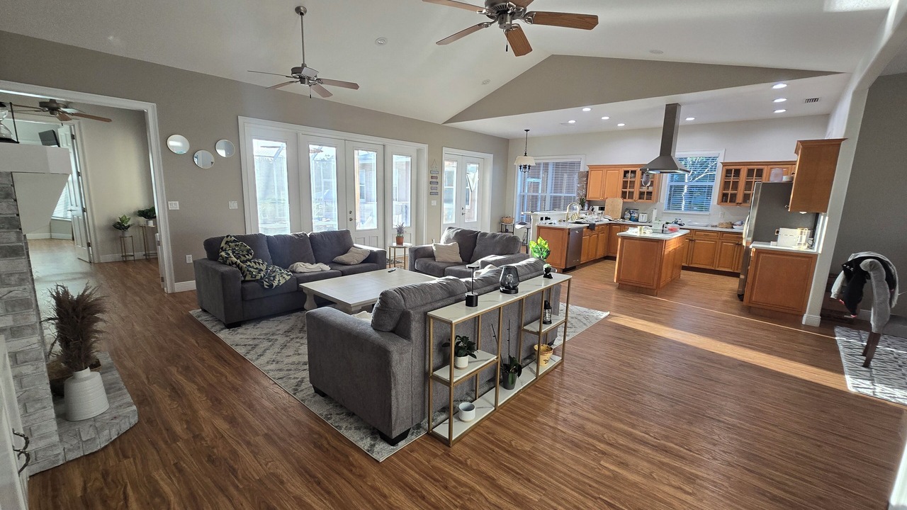 Photo of Livingroom in Highland