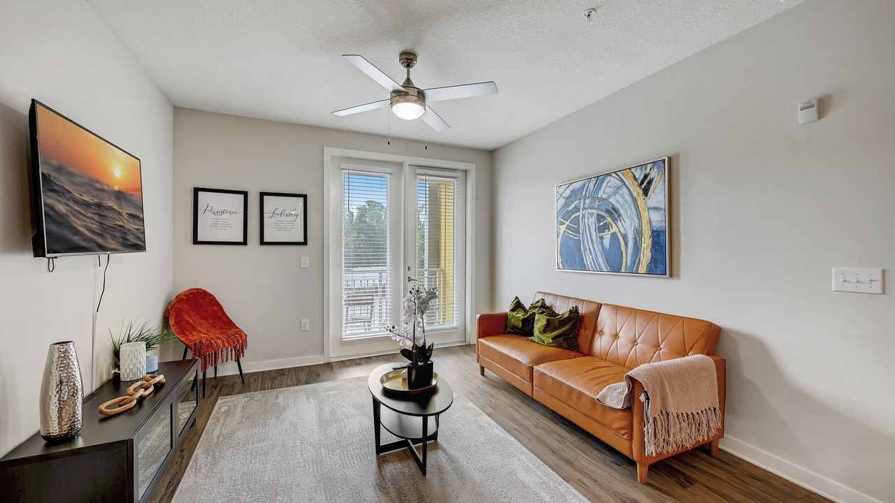 Photo of Livingroom in Deerwood