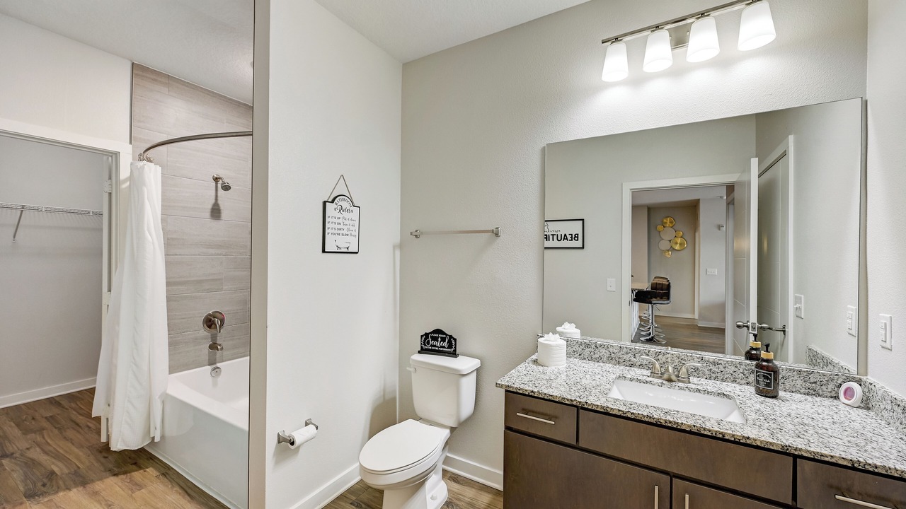 Photo of Bathroom in Deerwood