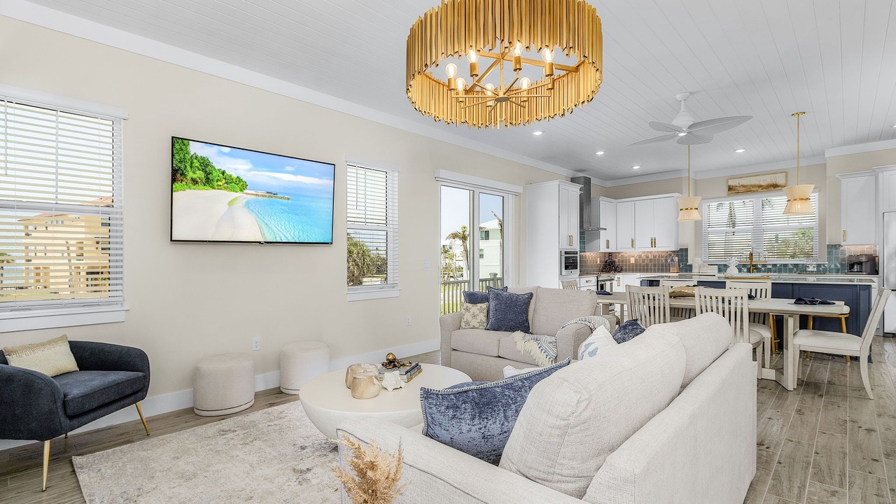 Photo of Livingroom in Mid Island