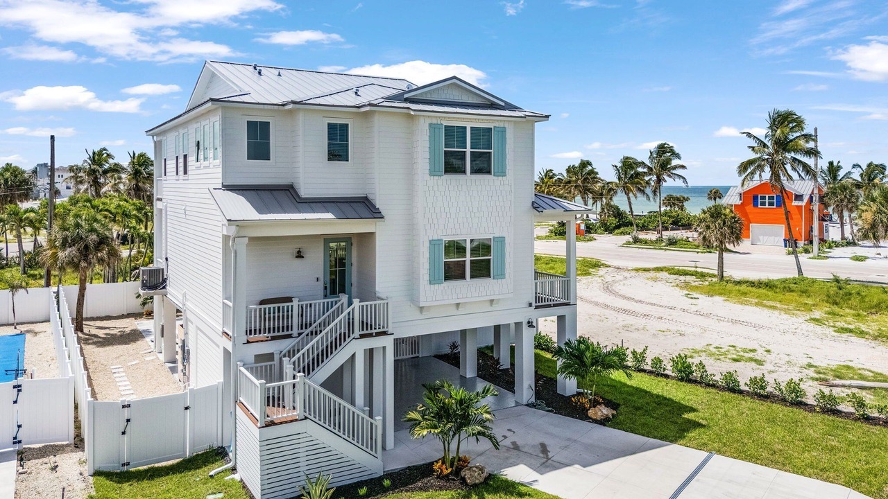 Photo of Outdoor in Mid Island
