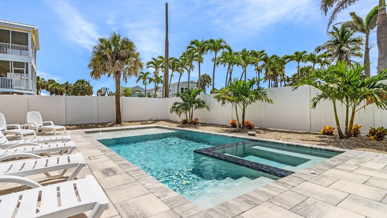 Photo of Outdoor in Mid Island