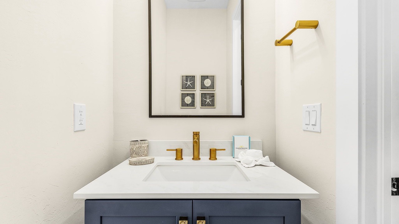 Photo of Bathroom in Mid Island