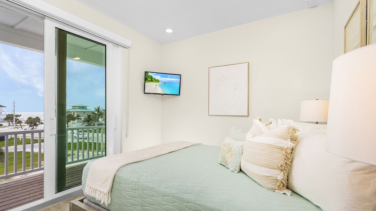 Photo of Bedroom in Mid Island