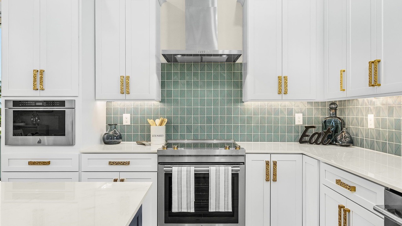 Photo of Kitchen in Mid Island