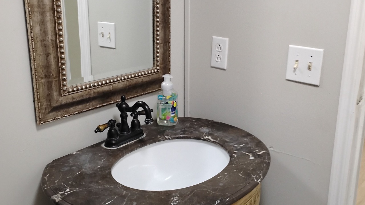 Photo of Bathroom in Blountstown