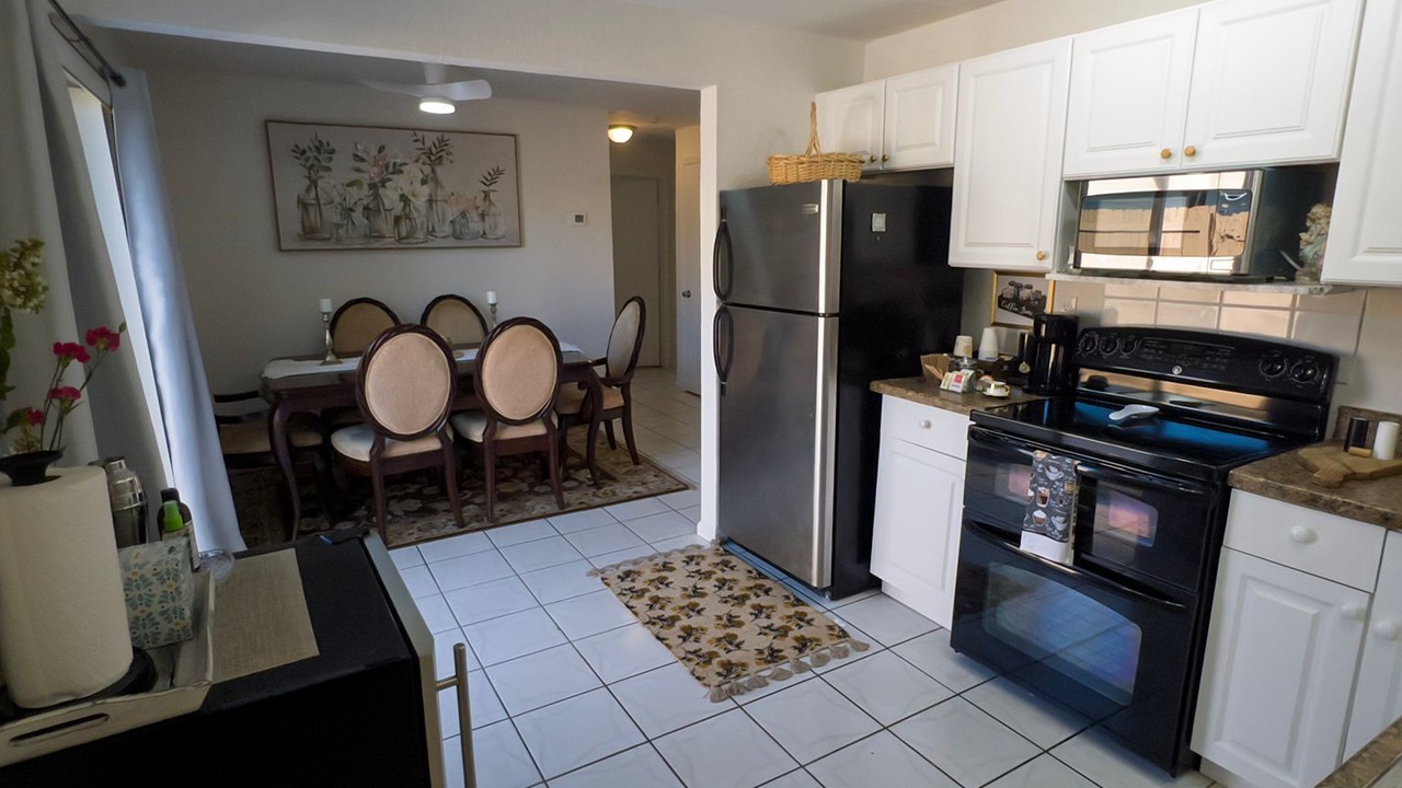 Photo of Kitchen in Lake Worth Corridor