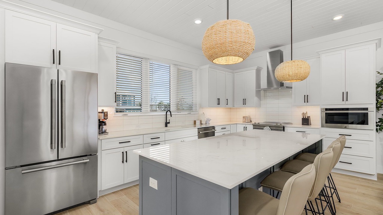 Photo of Kitchen in Mid Island
