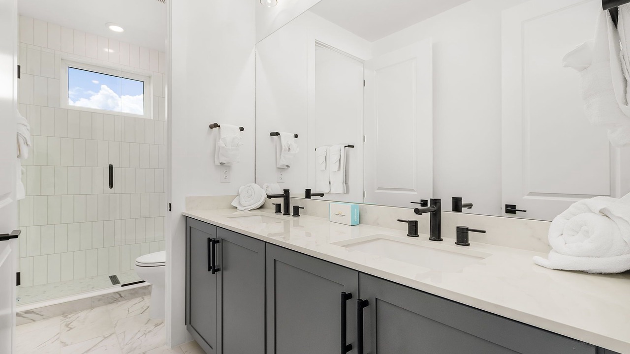Photo of Bathroom in Mid Island