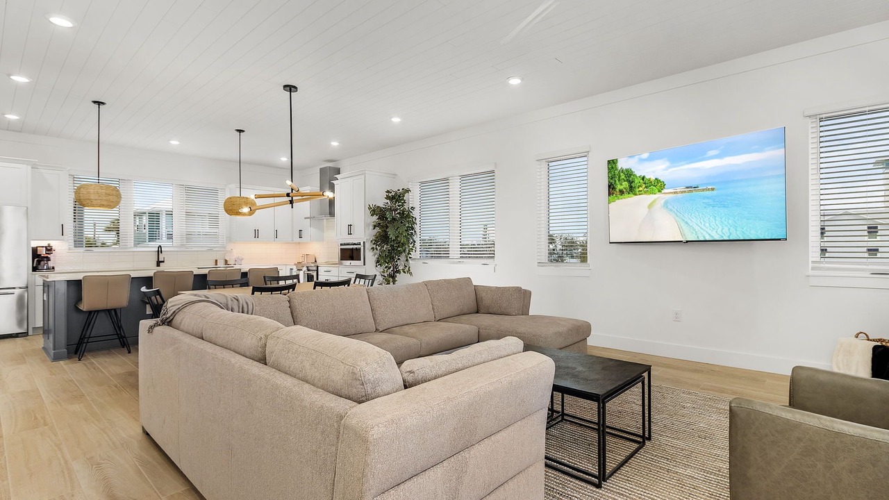 Photo of Livingroom in Mid Island
