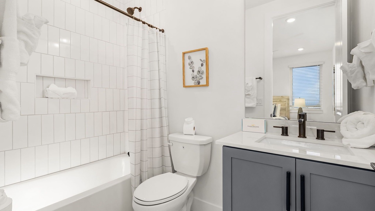 Photo of Bathroom in Mid Island