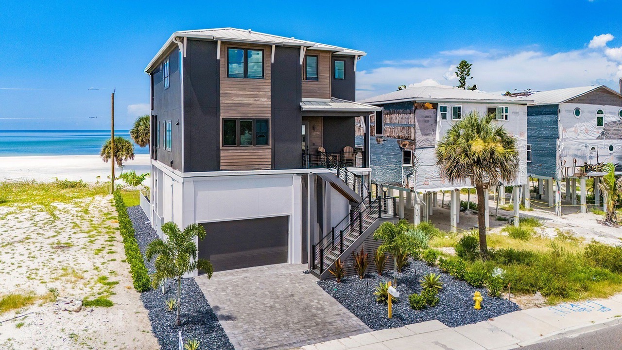 Photo of Outdoor in Mid Island
