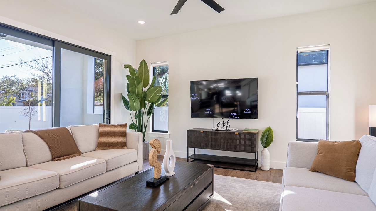 Photo of Livingroom in Port Tampa City