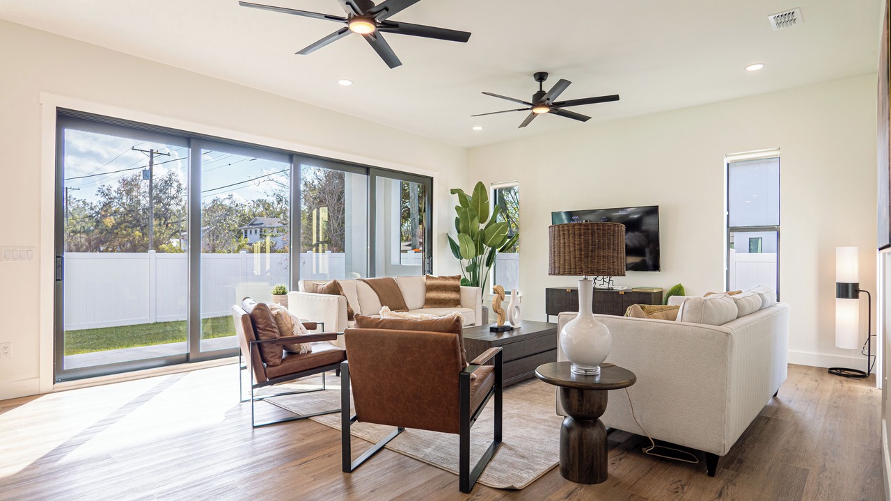 Photo of Livingroom in Port Tampa City
