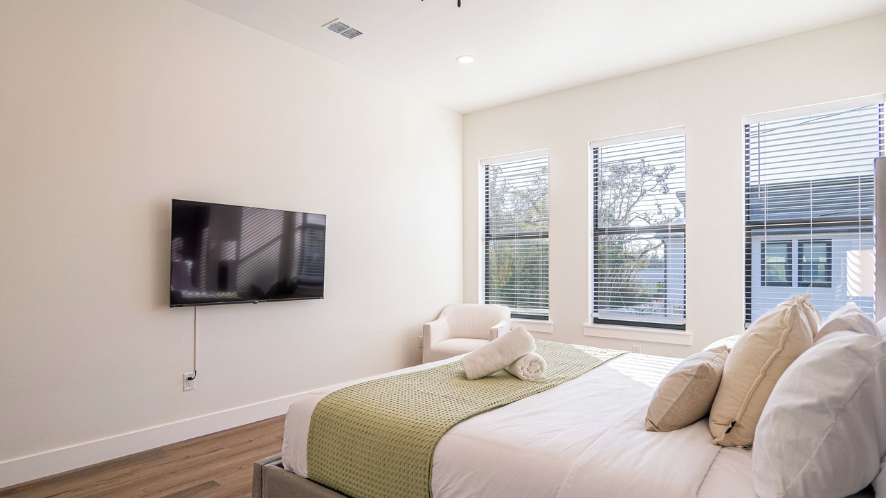 Photo of Bedroom in Port Tampa City