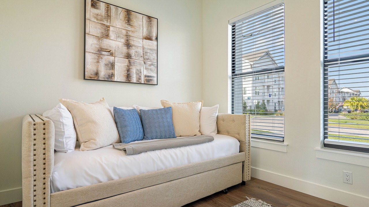 Photo of Livingroom in Port Tampa City
