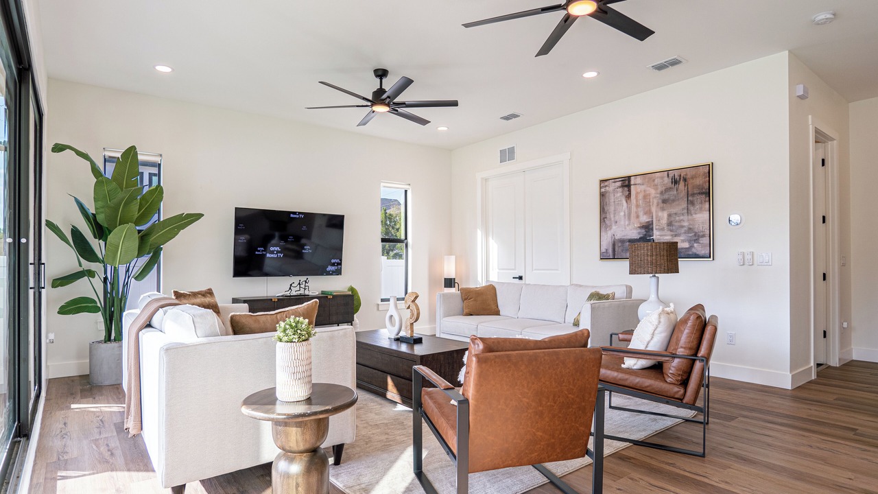 Photo of Livingroom in Port Tampa City