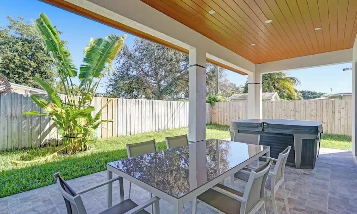 Photo of Outdoor in Sunset