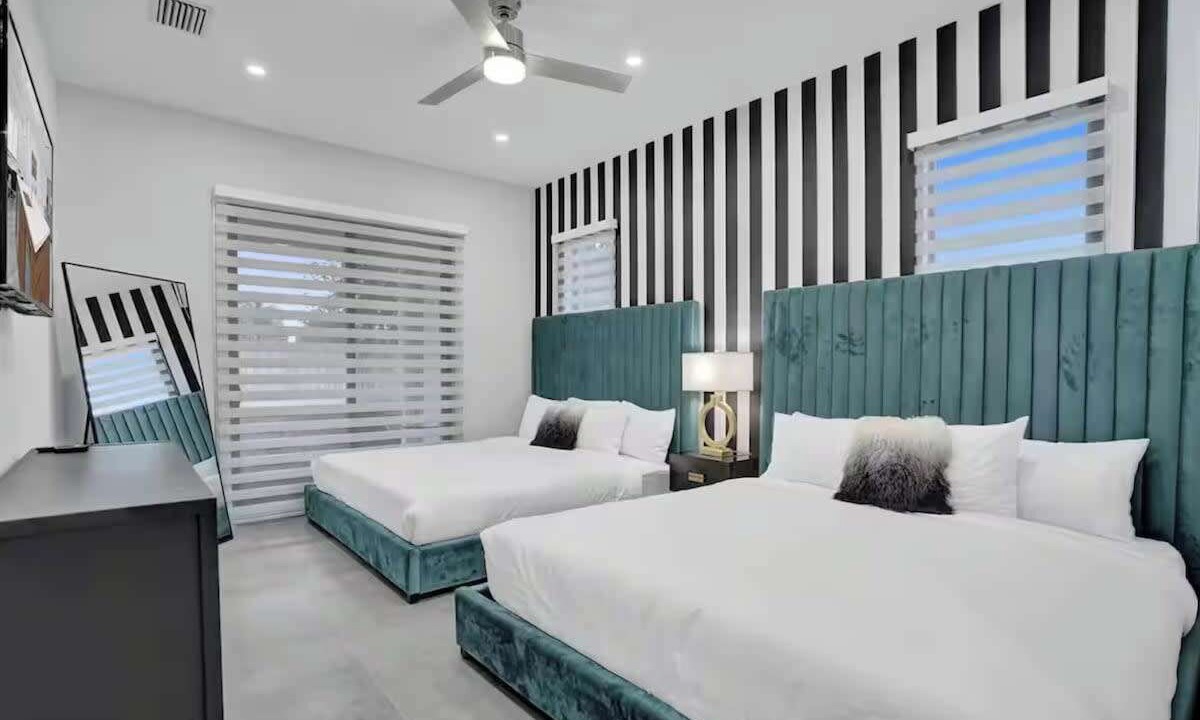 Photo of Bedroom in Sunset