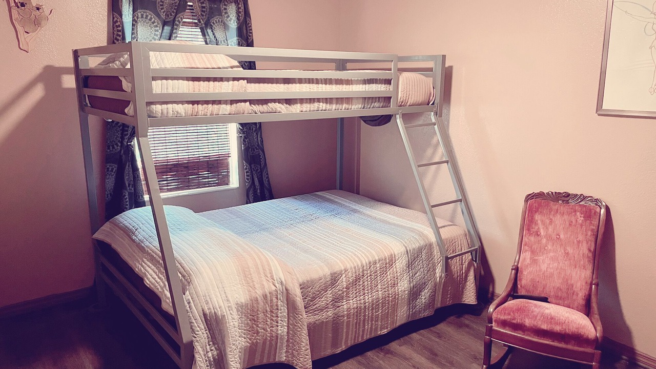 Photo of Bedroom in North Weeki Wachee