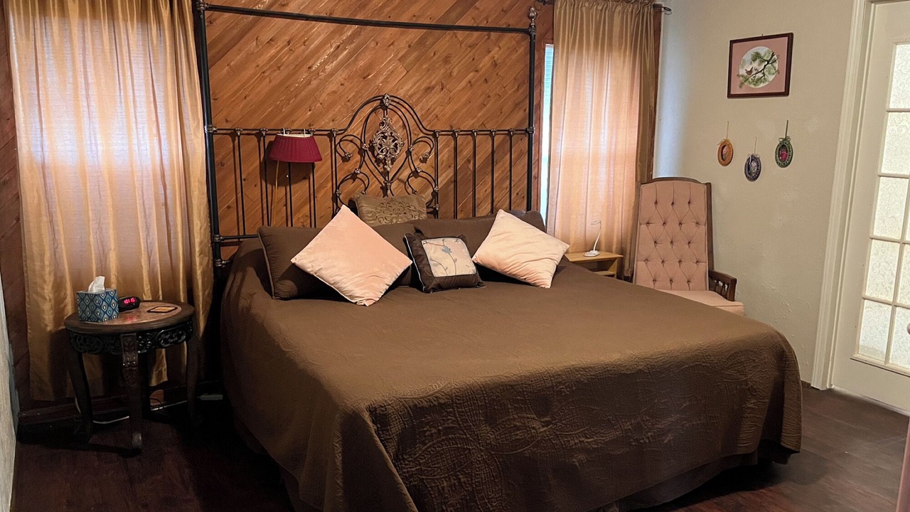 Photo of Bedroom in North Weeki Wachee