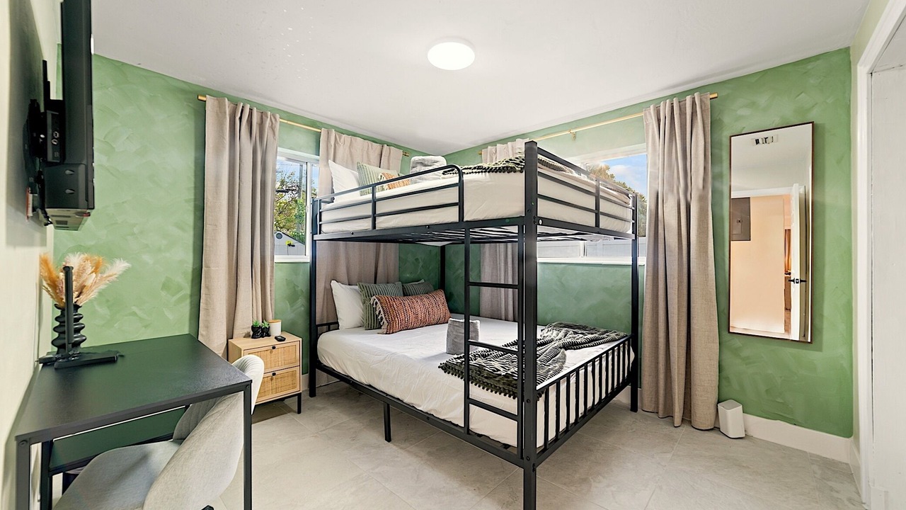 Photo of Bedroom in Plantation
